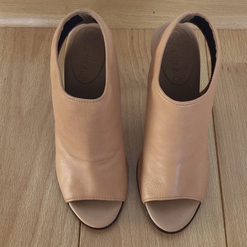 Cole Hahn Leather Heels!